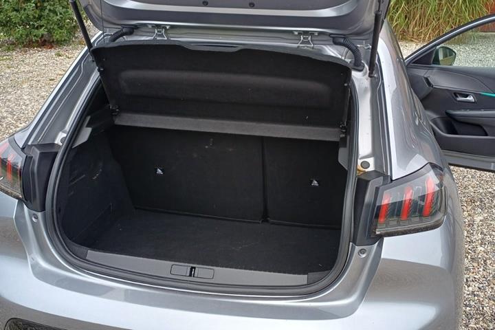 undefined Peugeot 208 fra 2021