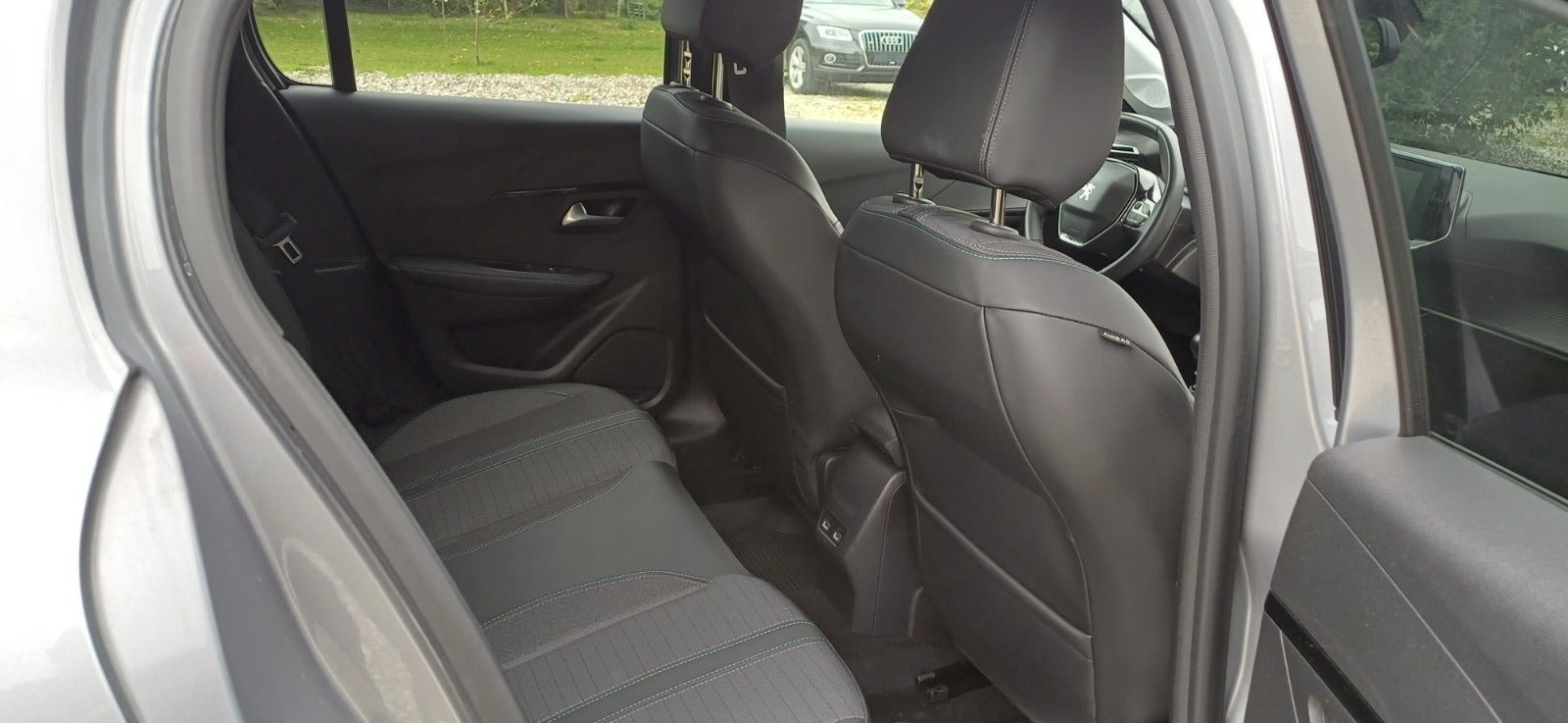 undefined Peugeot 208 fra 2021