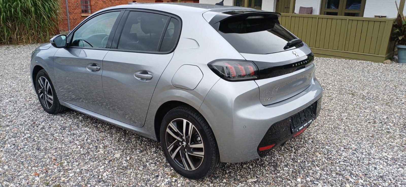 undefined Peugeot 208 fra 2021
