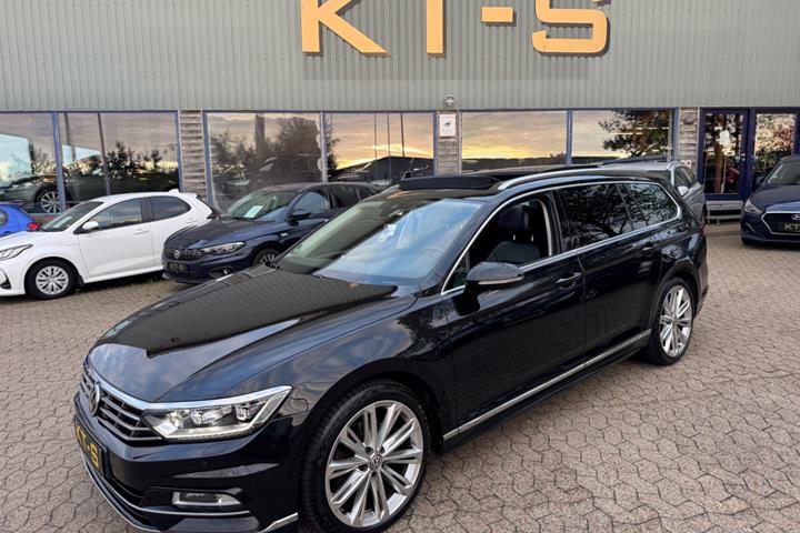 Sort VW Passat fra 2018