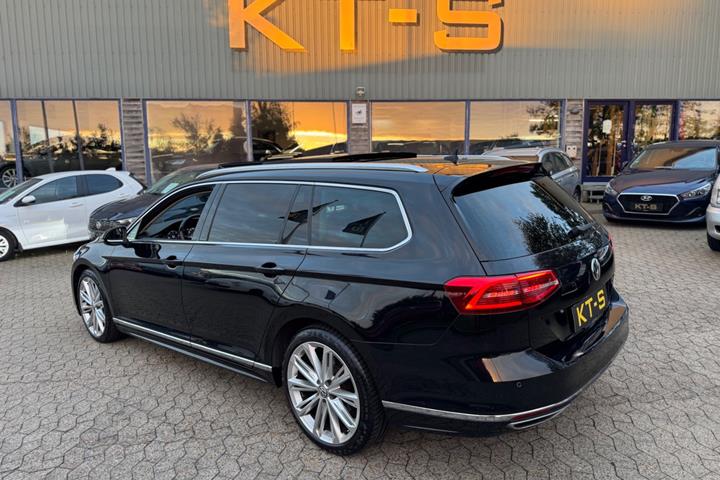 Sort VW Passat fra 2018
