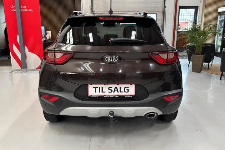 Brun Kia Stonic fra 2018