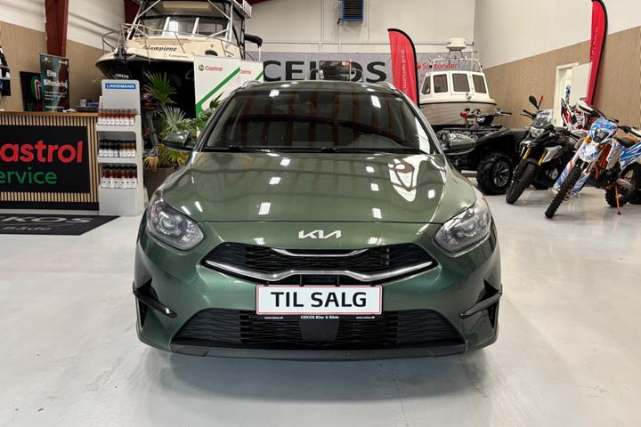 Grøn Kia Ceed fra 2023