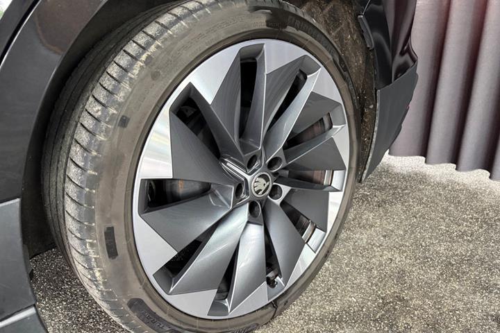 undefined Skoda Enyaq fra 2021