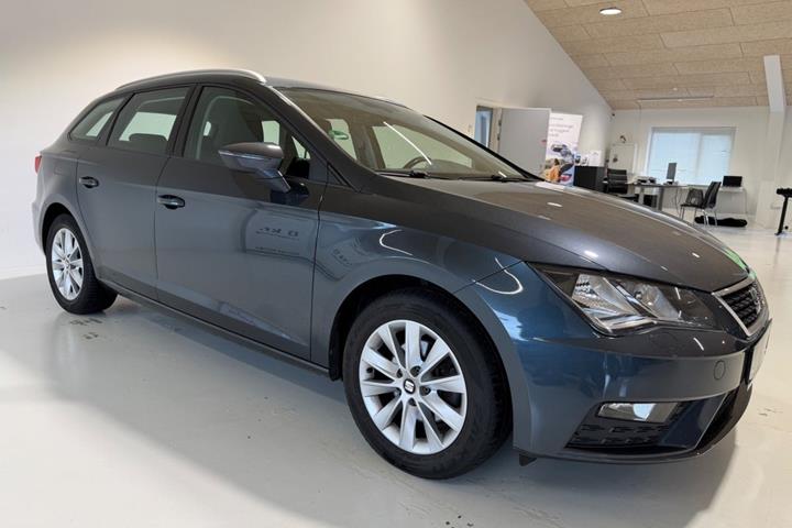 Grå Seat Leon fra 2020