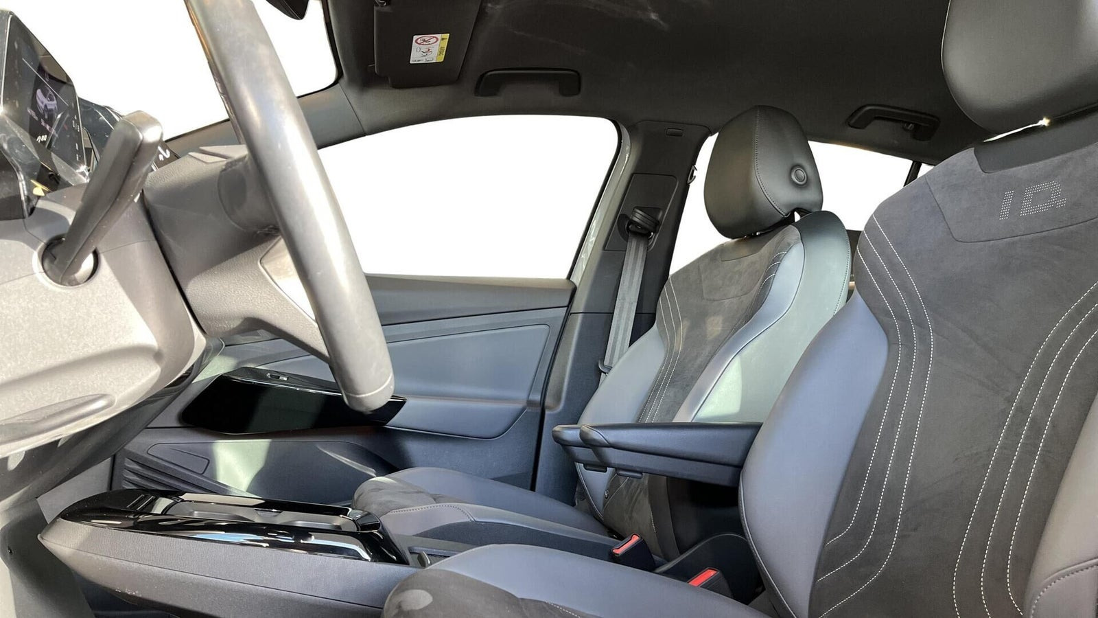 Grå VW ID.4 fra 2023