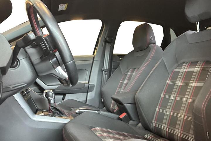 Sort VW Polo fra 2019