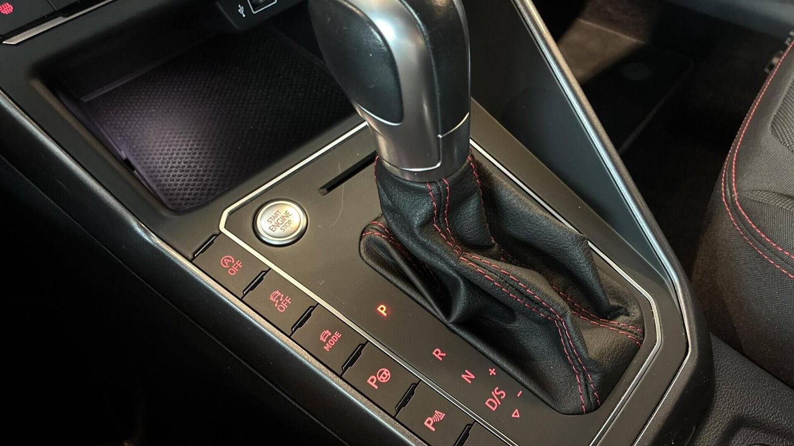 Sort VW Polo fra 2019