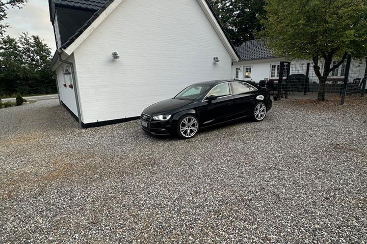 Sort Audi A3 fra 2015