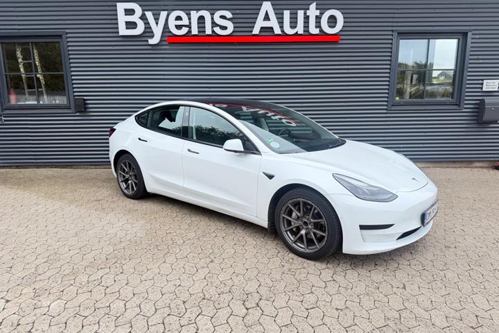 undefined Tesla Model 3 fra 2021