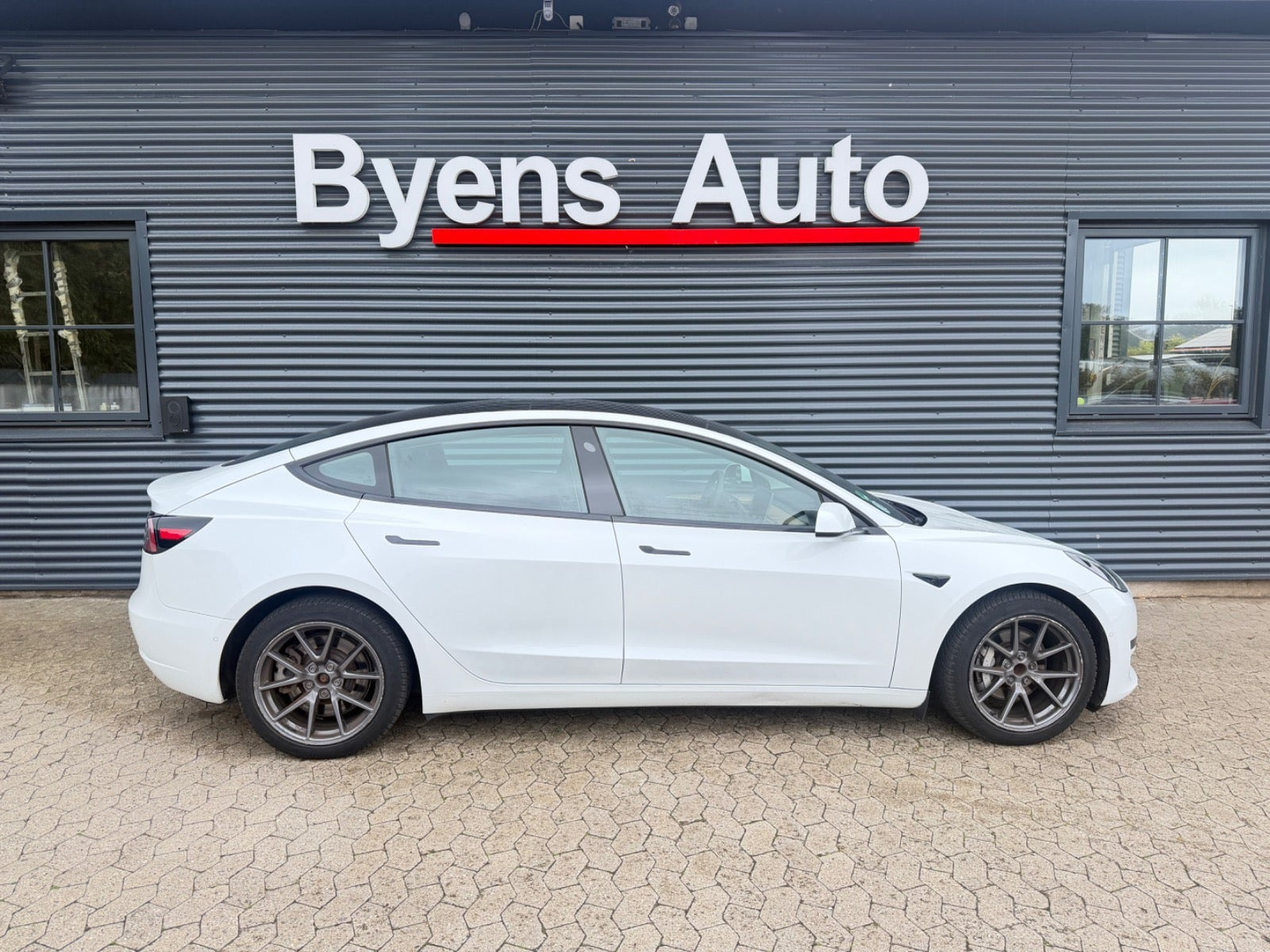 undefined Tesla Model 3 fra 2021