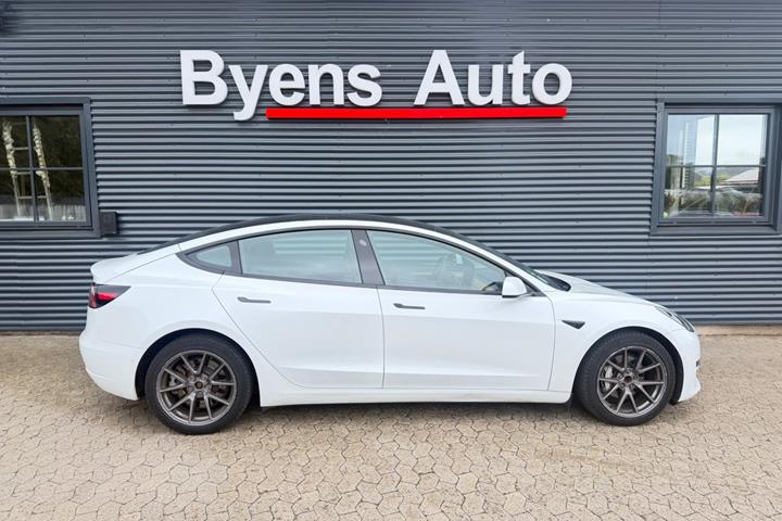 undefined Tesla Model 3 fra 2021