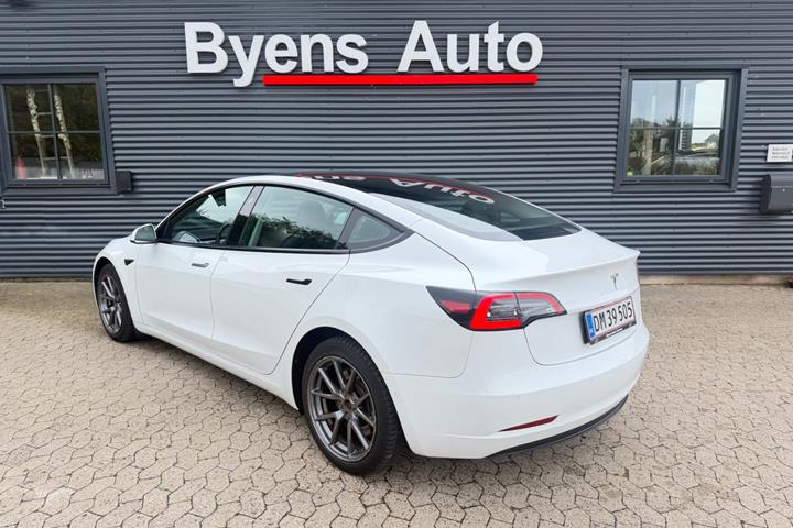 undefined Tesla Model 3 fra 2021