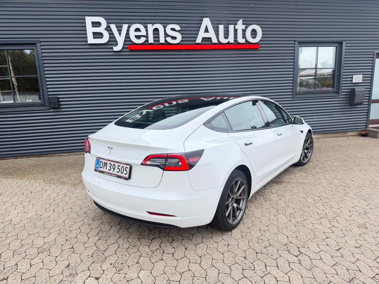 undefined Tesla Model 3 fra 2021