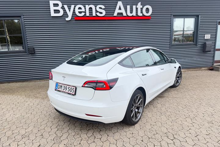 undefined Tesla Model 3 fra 2021