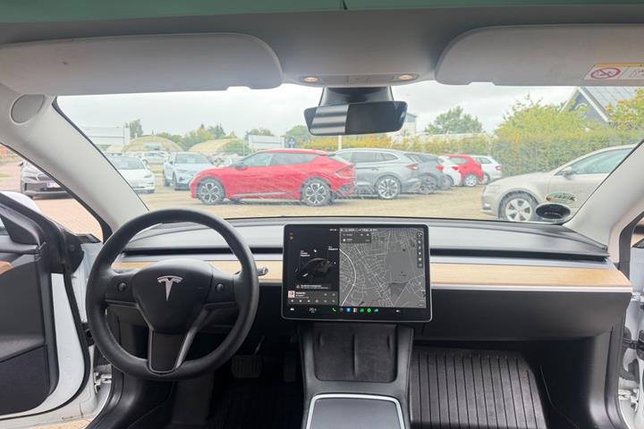 undefined Tesla Model 3 fra 2021