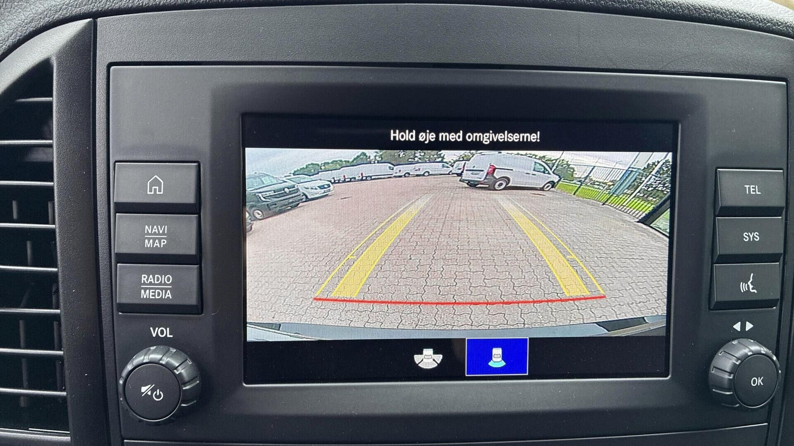 Sort Mercedes eVito 129 fra 2021