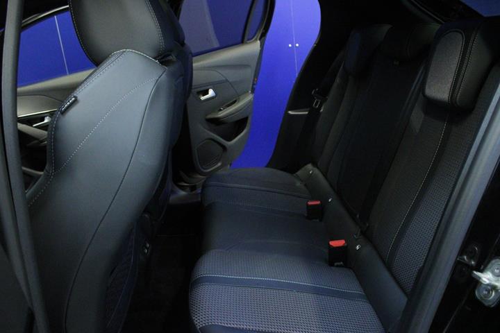 Sort Peugeot e-208 fra 2023