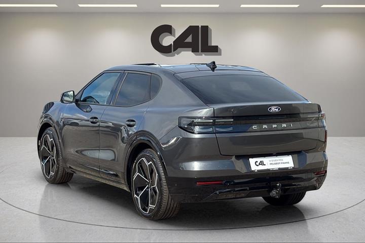 Grå Ford Capri fra 2025