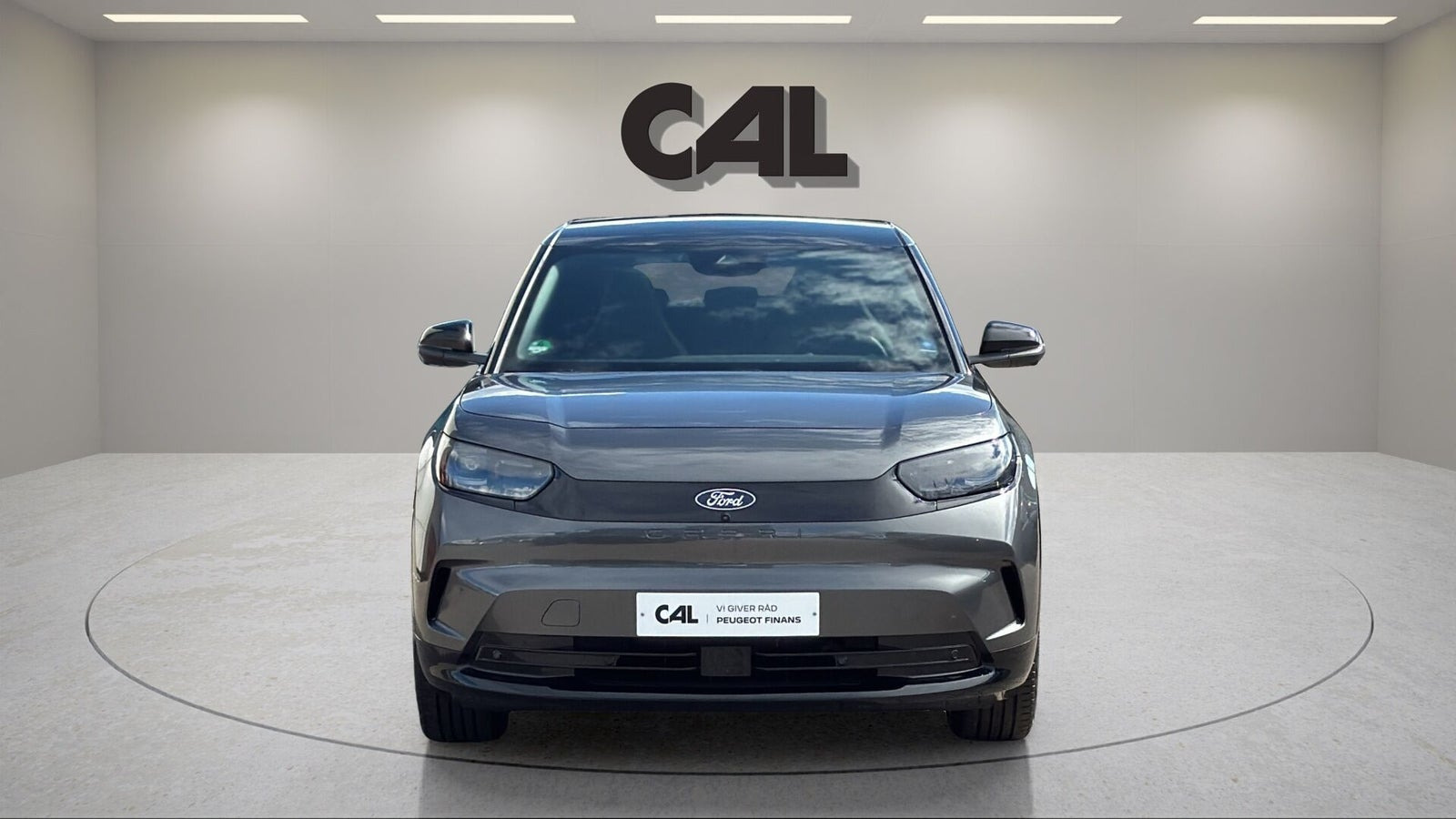 Grå Ford Capri fra 2025