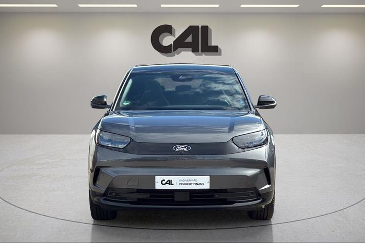 Grå Ford Capri fra 2025