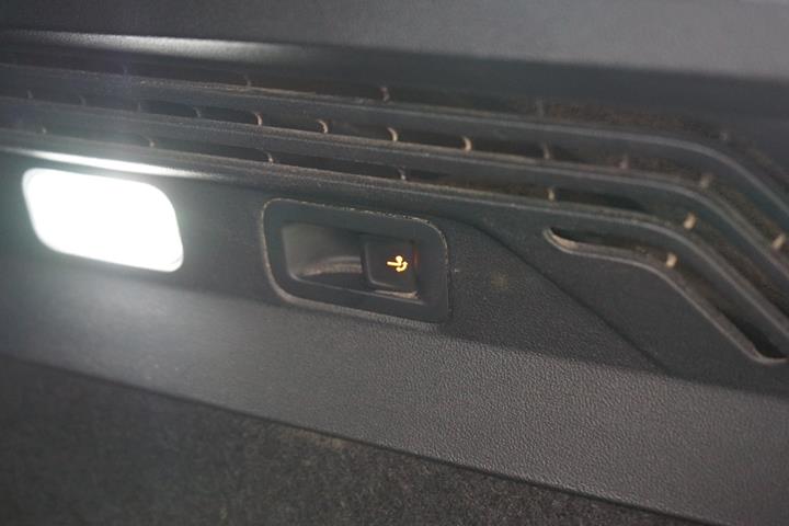 Hvid VW ID.4 fra 2023