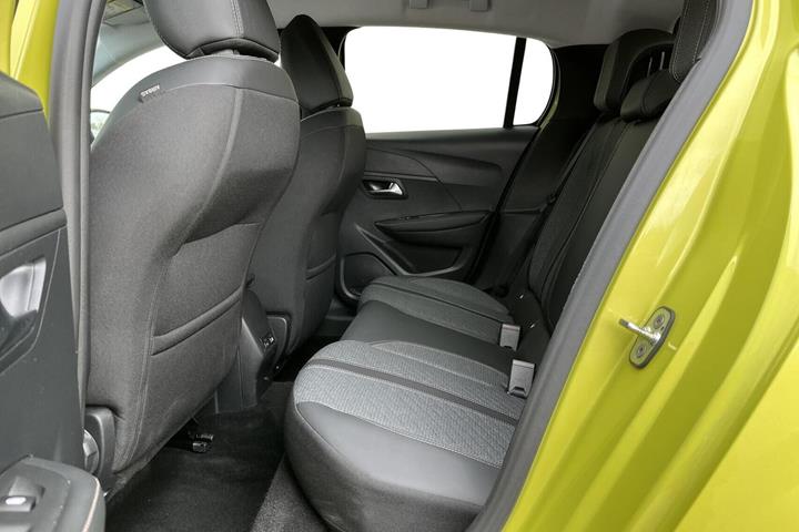 Gul Peugeot e-208 fra 2024
