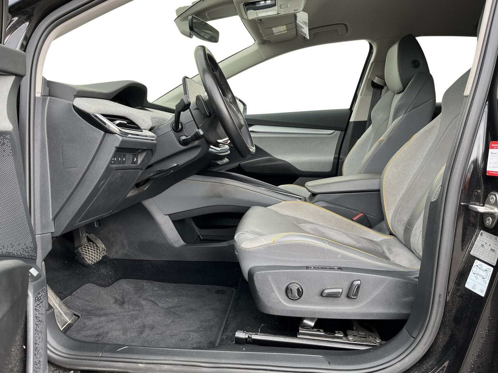 Sort Skoda Enyaq fra 2022