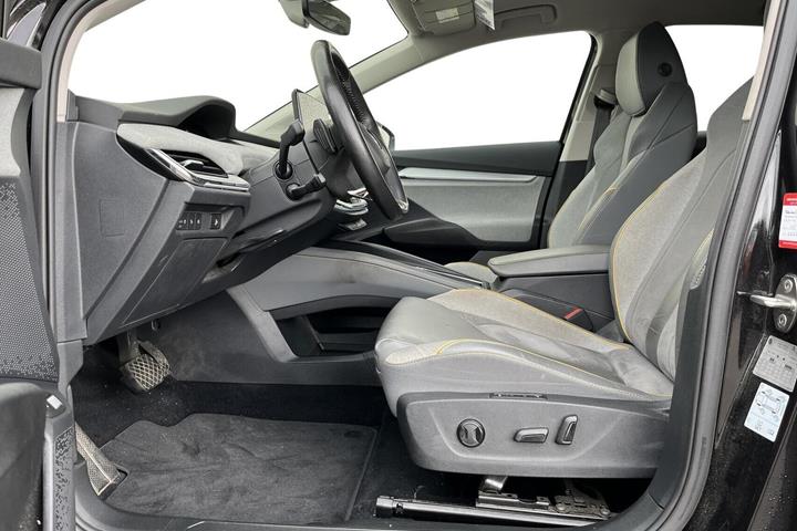 Sort Skoda Enyaq fra 2022