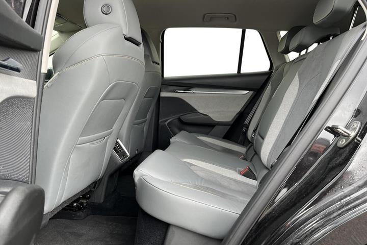 Sort Skoda Enyaq fra 2022