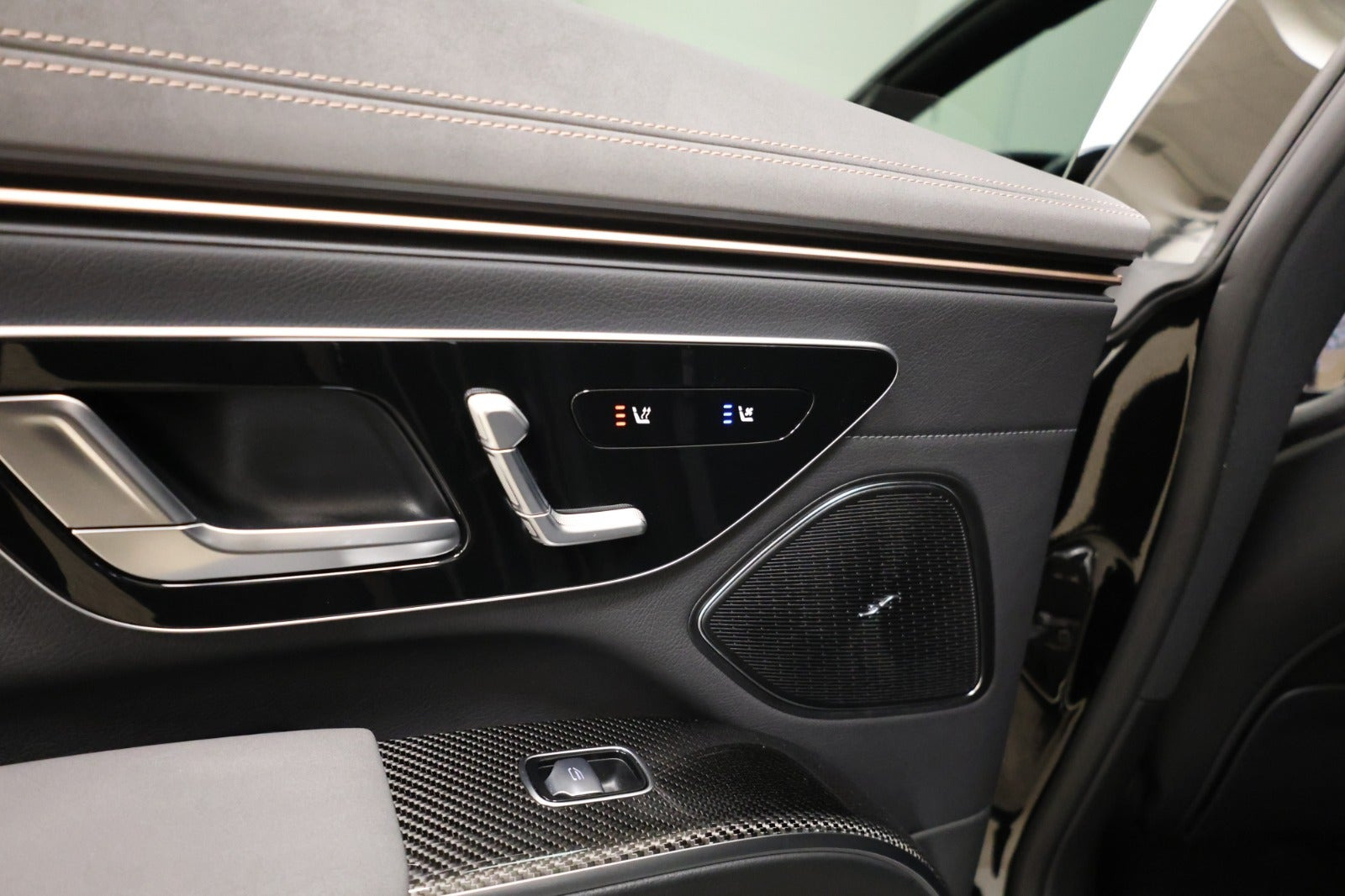 Sort Mercedes EQS53 fra 2022
