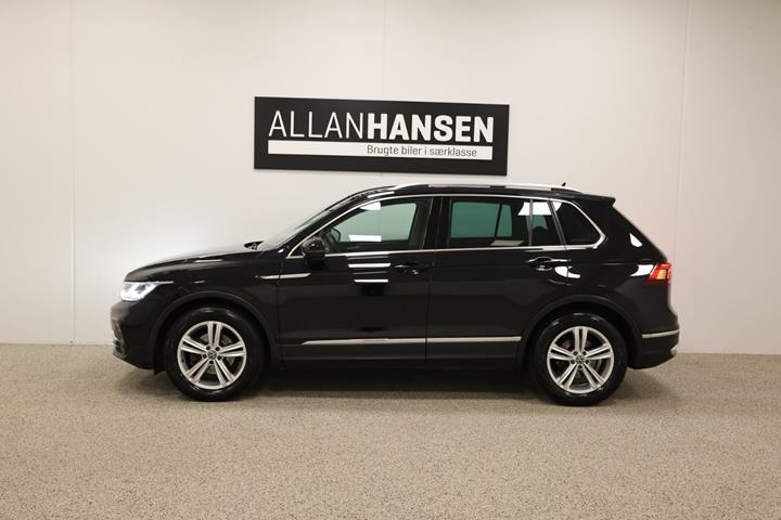 Sort VW Tiguan fra 2021