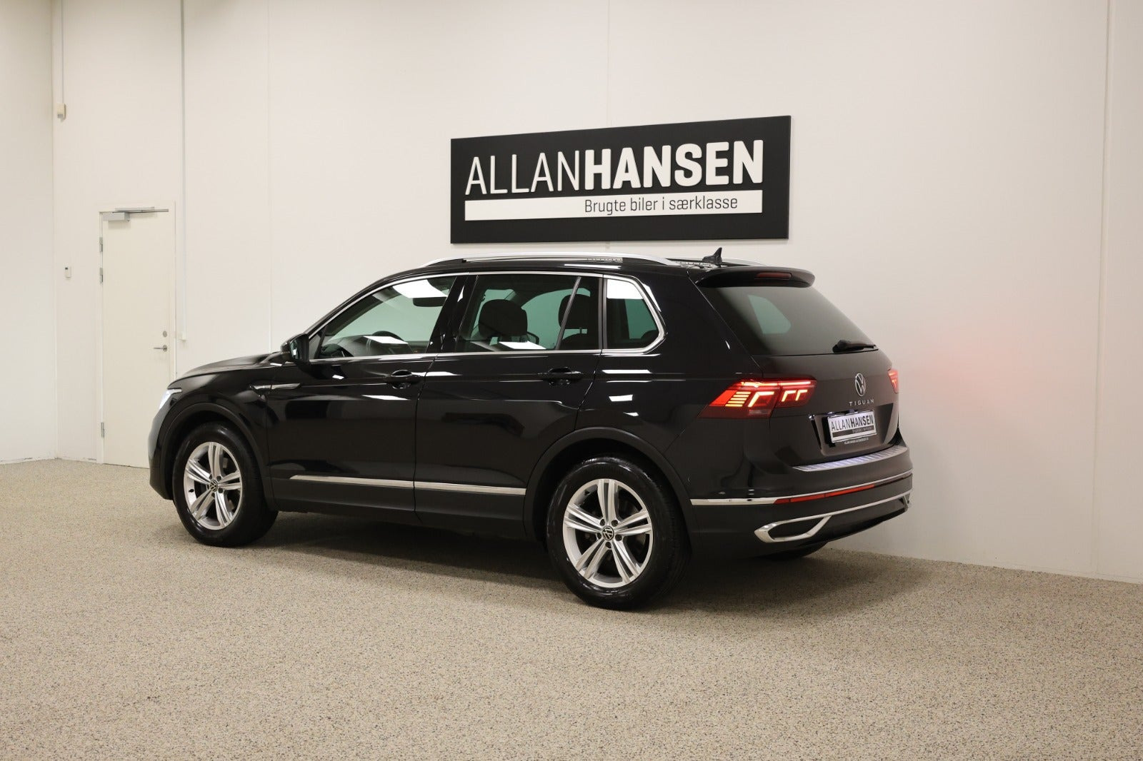 Sort VW Tiguan fra 2021