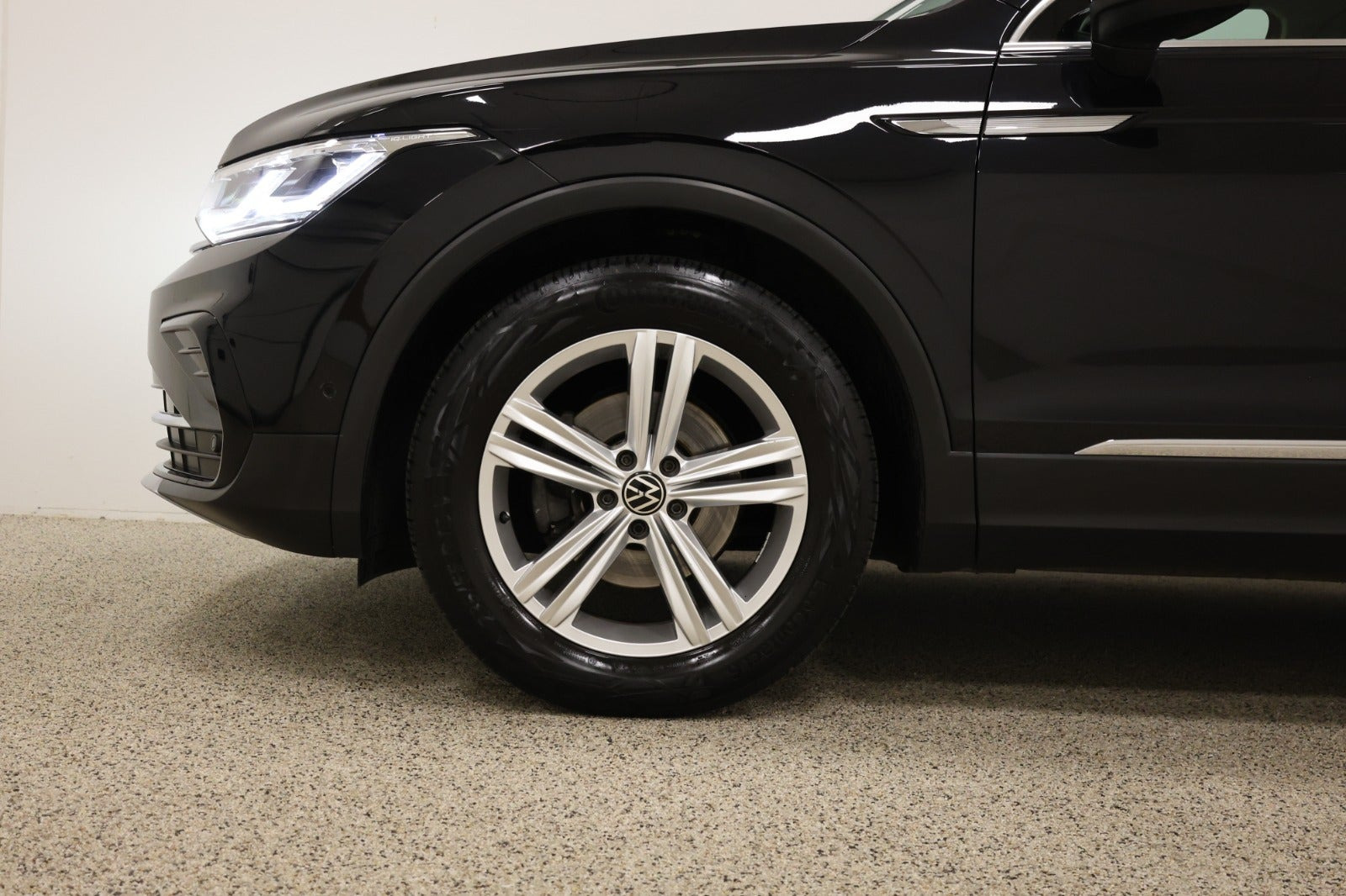 Sort VW Tiguan fra 2021