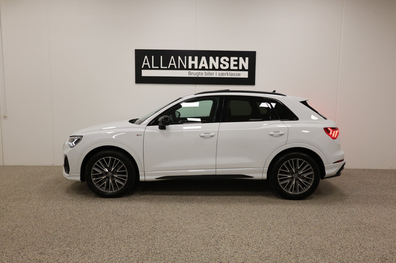 Sort Audi Q3 fra 2019