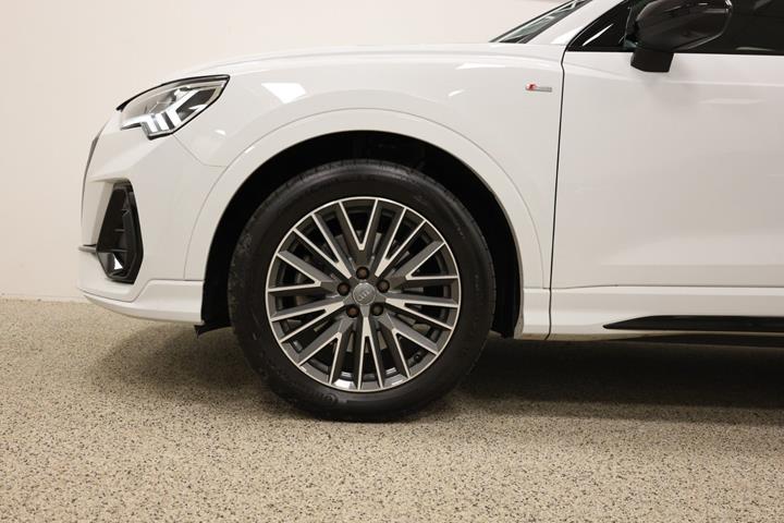 Sort Audi Q3 fra 2019