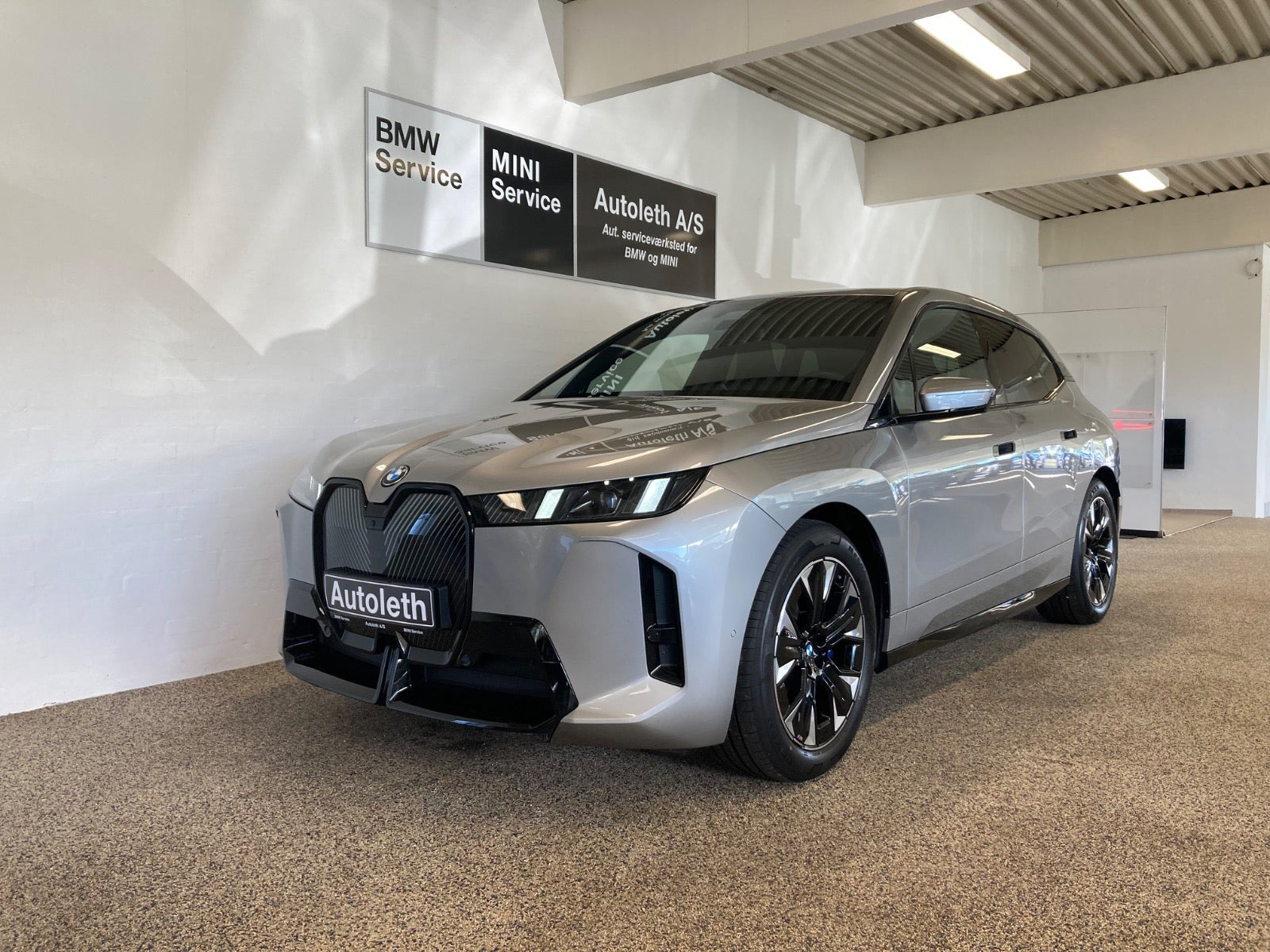 BMW iX xDrive45 M-Sport