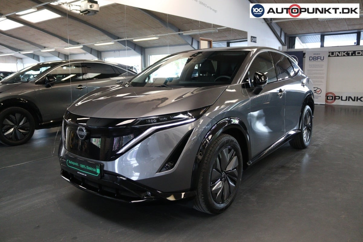 Grå Nissan Ariya fra 2022