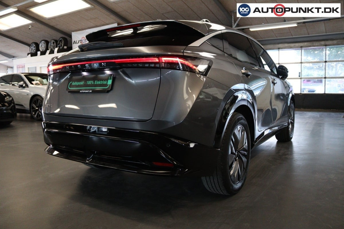 Grå Nissan Ariya fra 2022