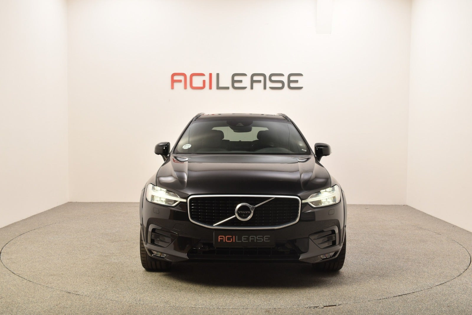 Sort Volvo XC60 fra 2019