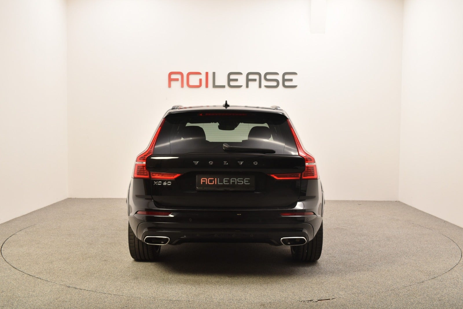 Sort Volvo XC60 fra 2019