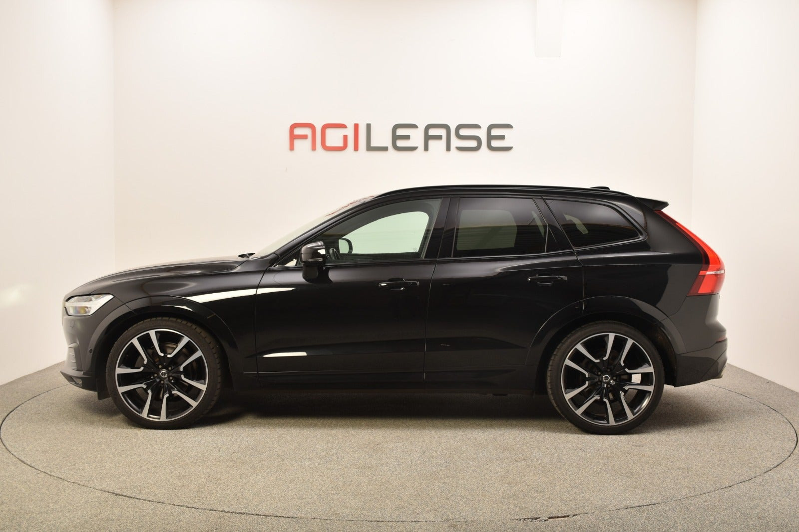 Sort Volvo XC60 fra 2019
