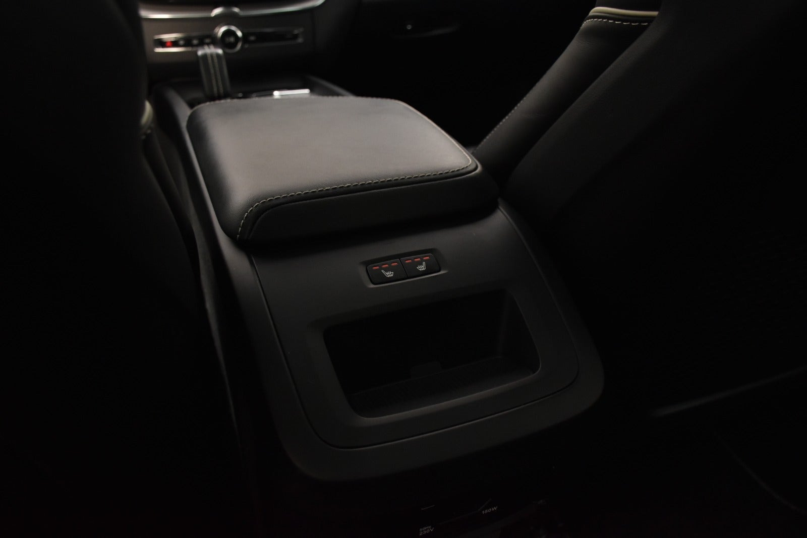 Sort Volvo XC60 fra 2019