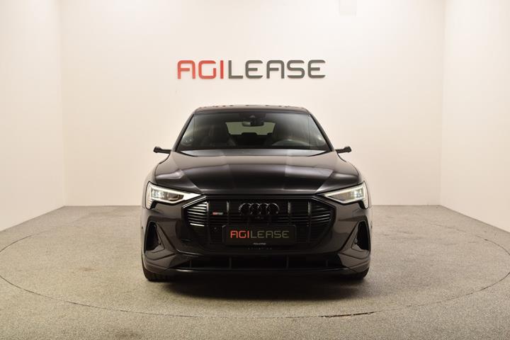 Sort Audi e-tron fra 2020