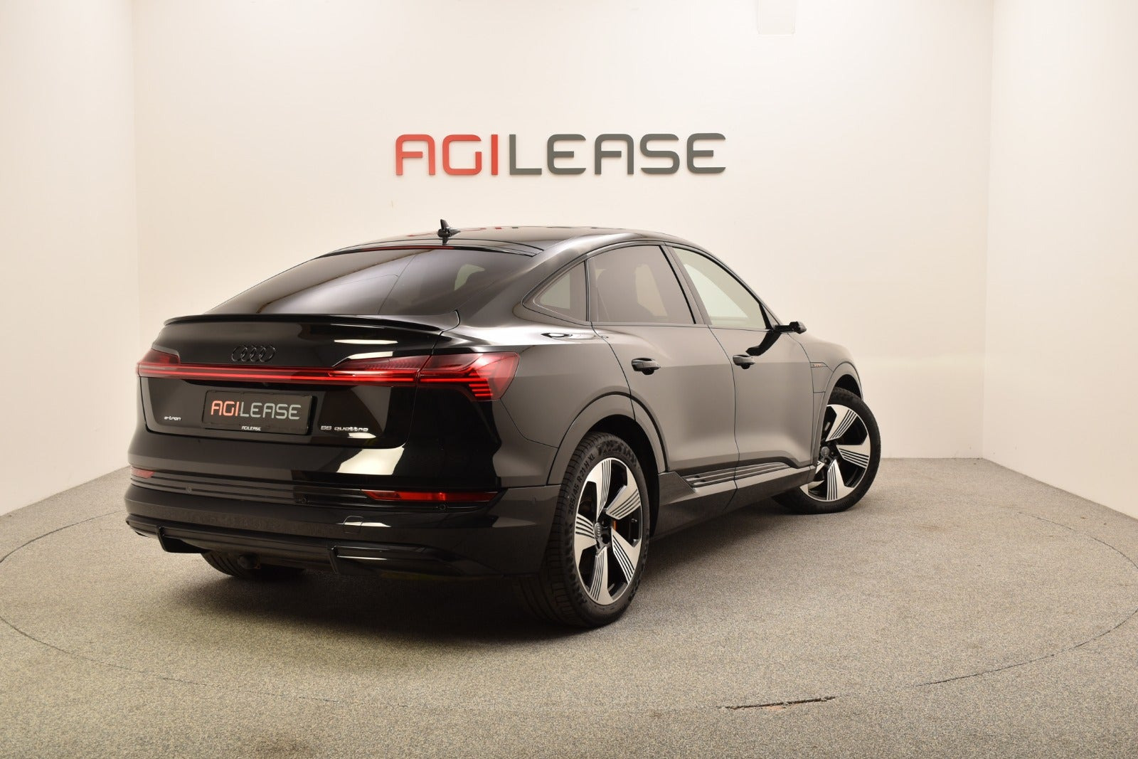 Sort Audi e-tron fra 2020