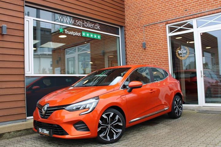 Orange Renault Clio V fra 2021