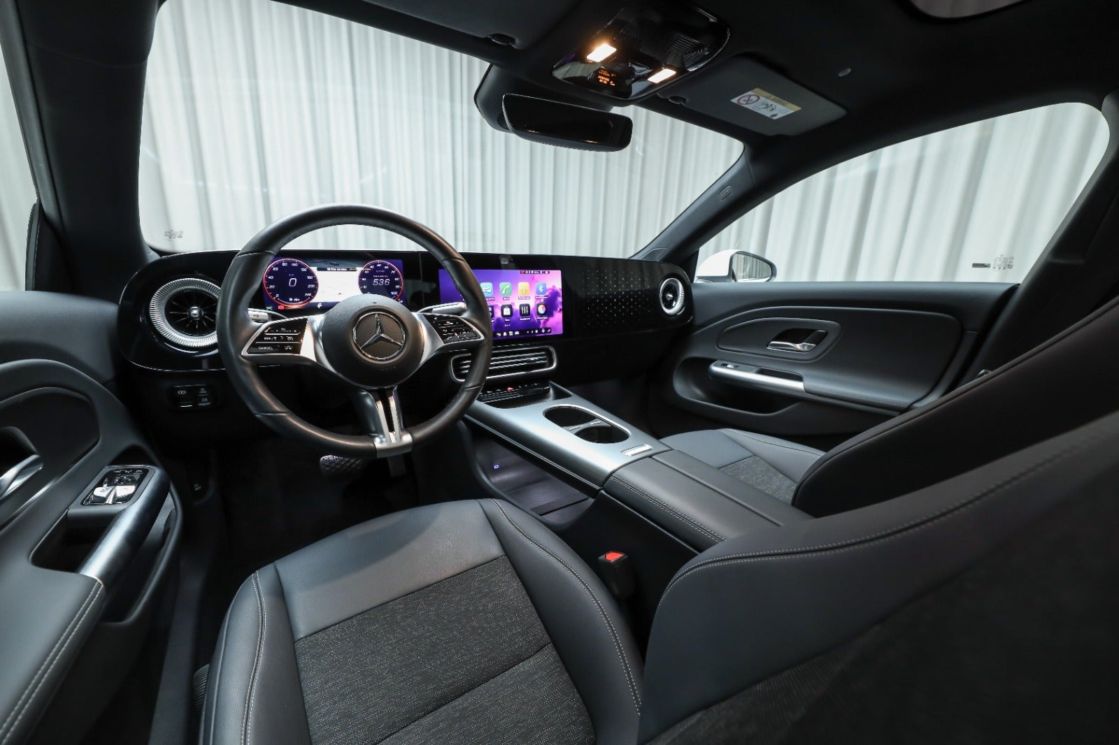 Hvid Mercedes CLA250+ fra 2025
