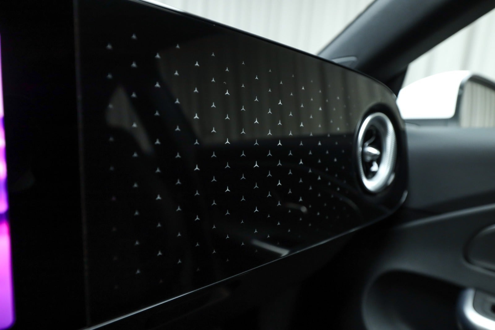 Hvid Mercedes CLA250+ fra 2025