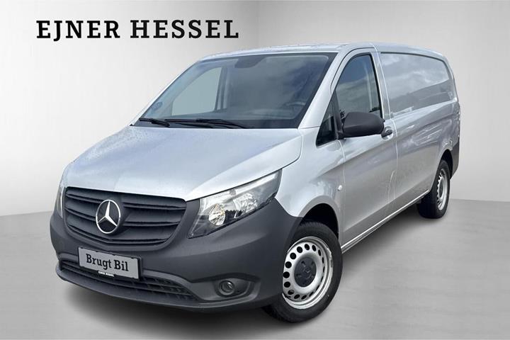 Sølv Mercedes Vito 114 fra 2023