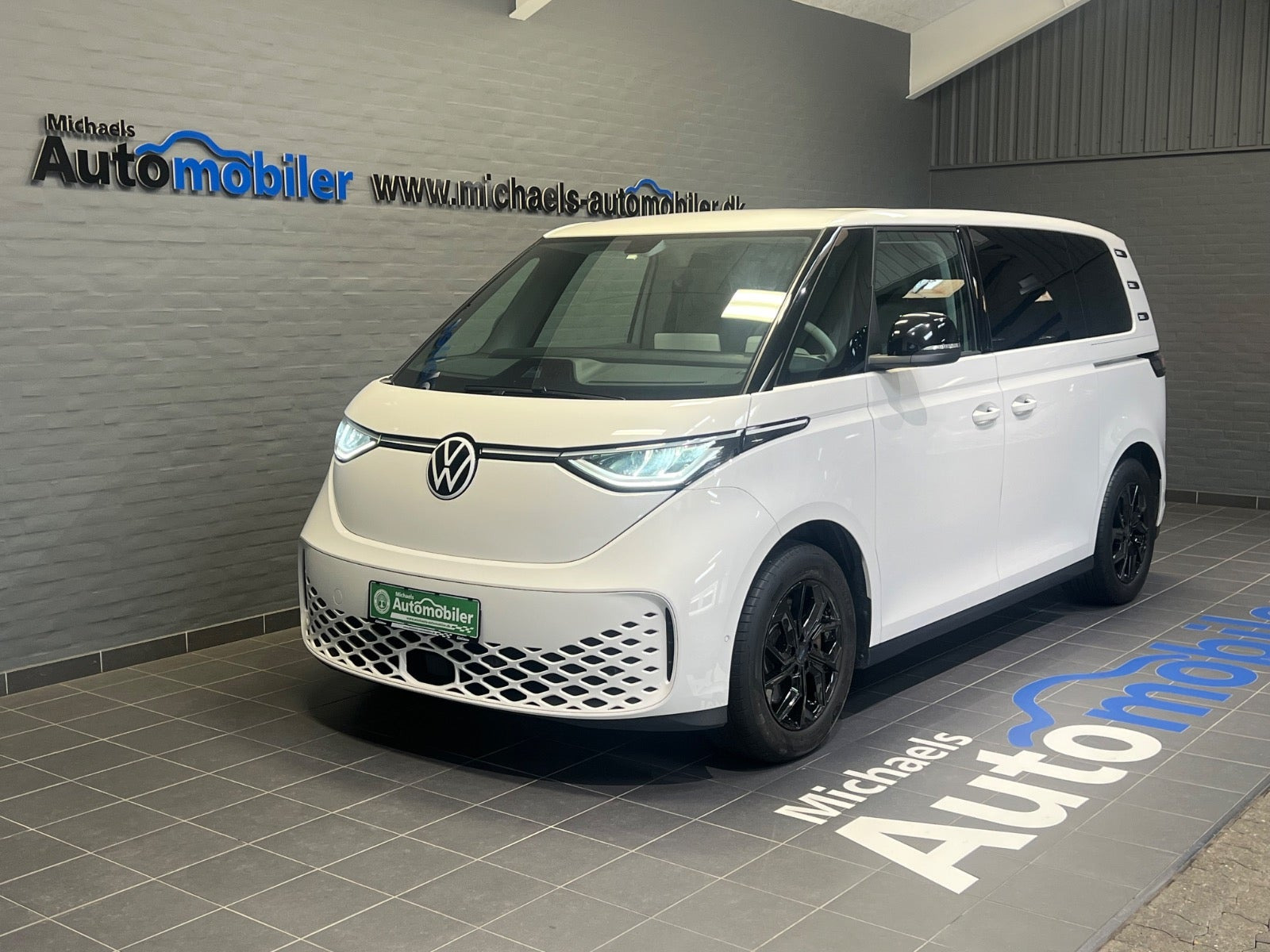 VW ID.Buzz 77 Pro SWB